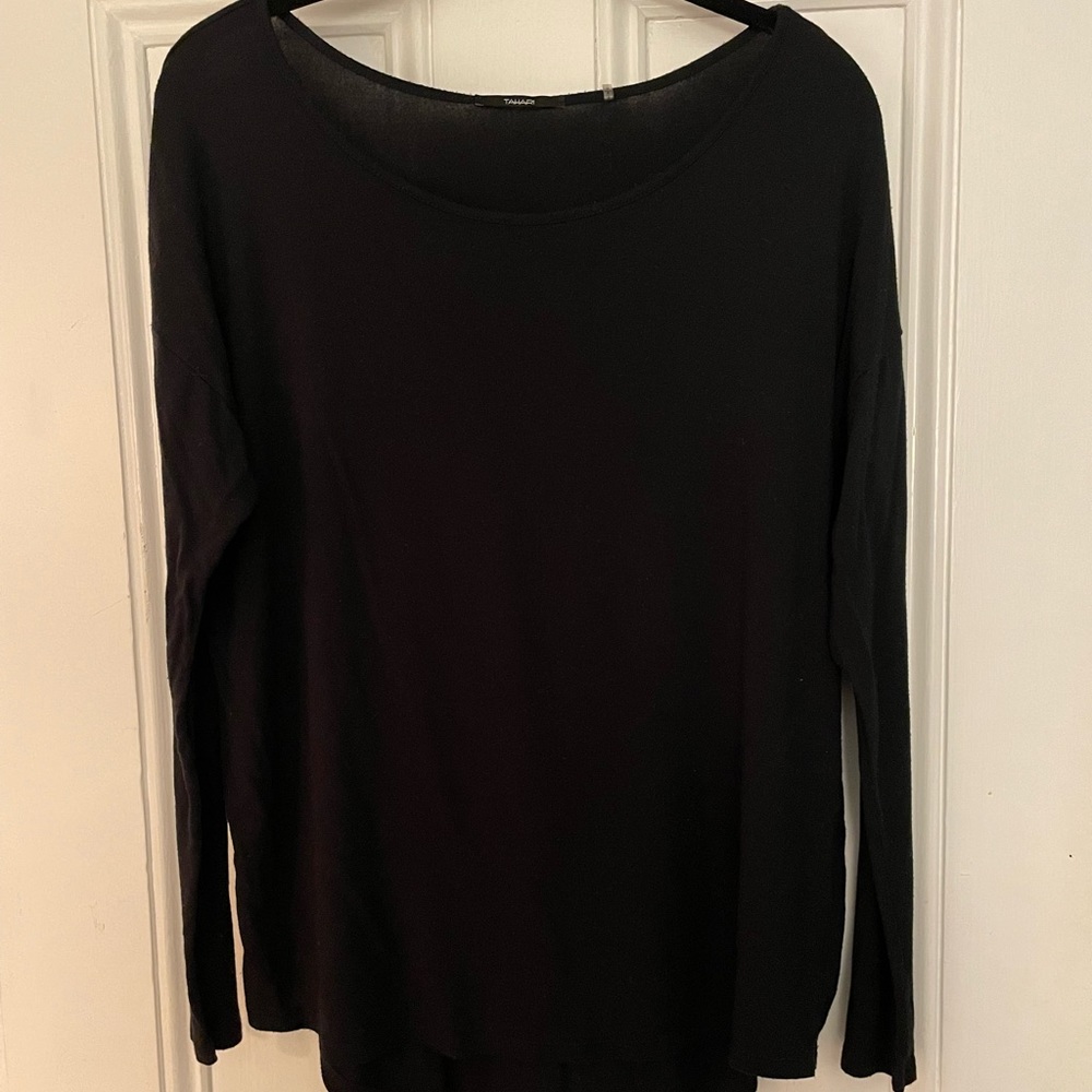 Black long sleeve Tahari t shirt